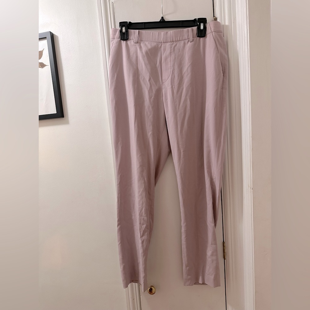 Uniqlo Pull-On Trouser Stretch Ankle Pants in Light Purple